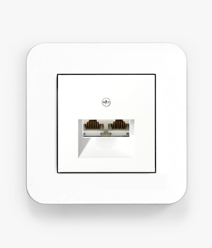 GIRA E3 Pure White network socket