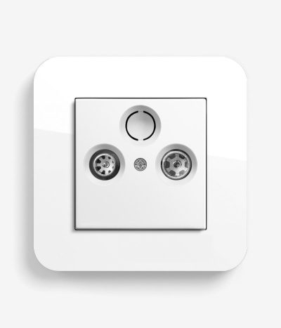 E3 White Media Sockets