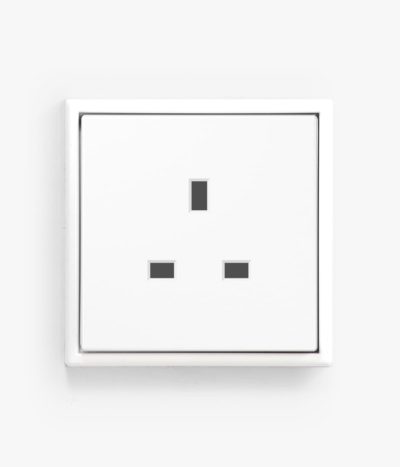 LS 990 Matt White Single Unswitched Socket