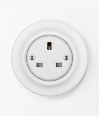Katy Paty Roo Alba matt plug socket