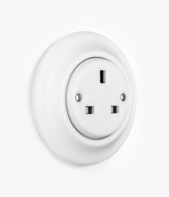 Katy Paty Roo Alba matt plug socket