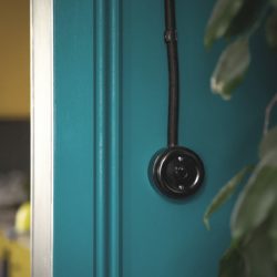bakelite-sm-toggle-default01