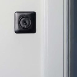 THPG Bakelite toggle light switch on kitchen wall